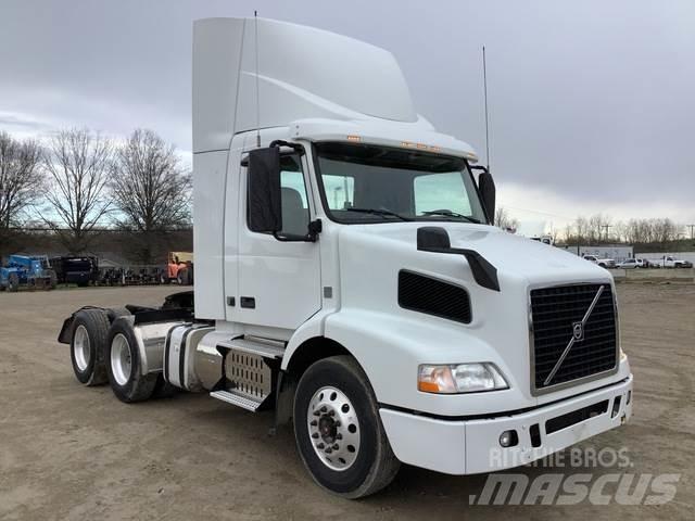 Volvo VNM Tractores (camiões)