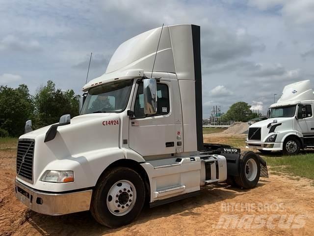 Volvo VNM Tractores (camiões)