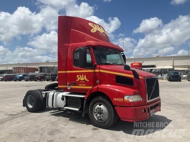 Volvo VNM Tractores (camiões)