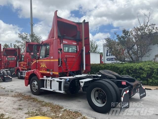 Volvo VNM Tractores (camiões)