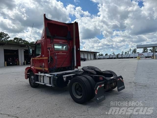 Volvo VNM Tractores (camiões)