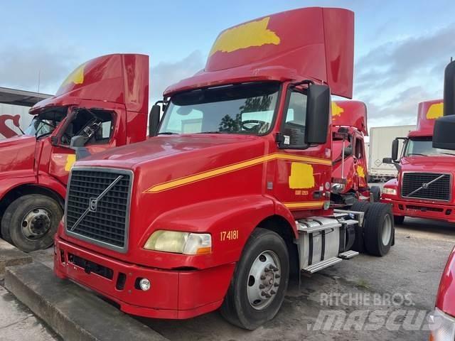 Volvo VNM Tractores (camiões)