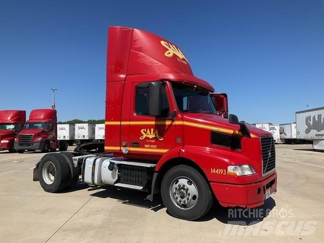 Volvo VNM Tractores (camiões)