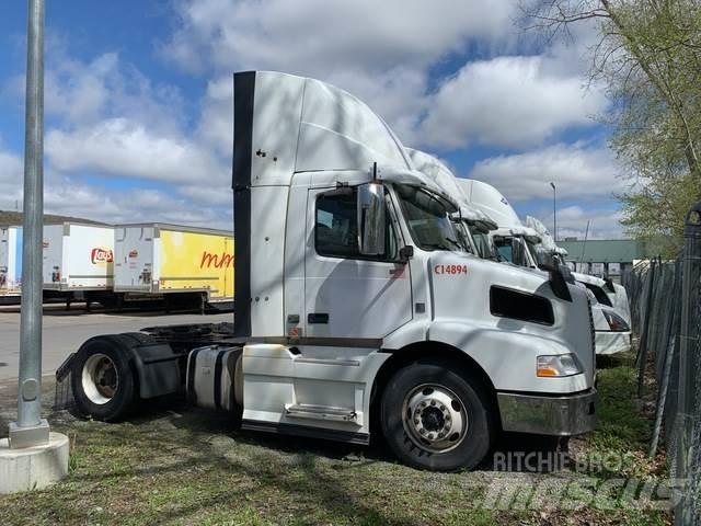Volvo VNM Tractores (camiões)