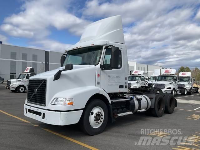 Volvo VNM Tractores (camiões)