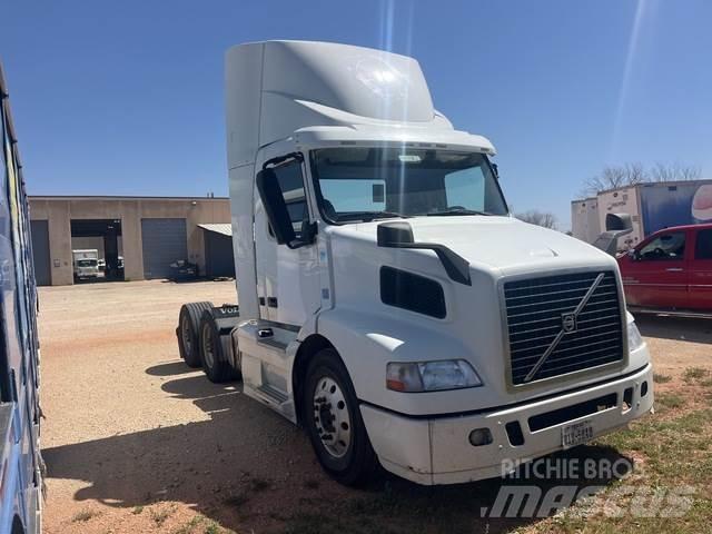 Volvo VNM Tractores (camiões)