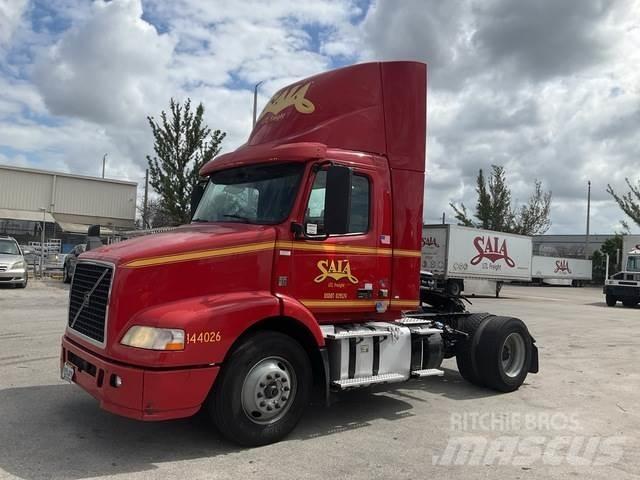 Volvo VNM Tractores (camiões)