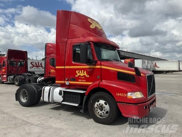 Volvo VNM Tractores (camiões)