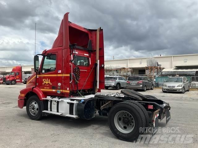 Volvo VNM Tractores (camiões)