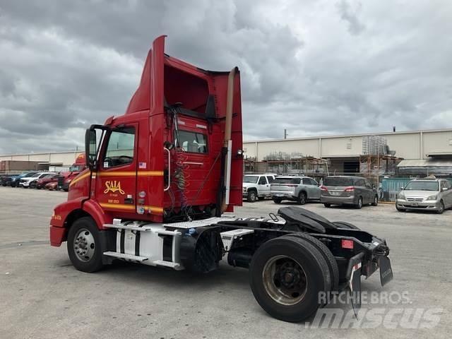 Volvo VNM Tractores (camiões)