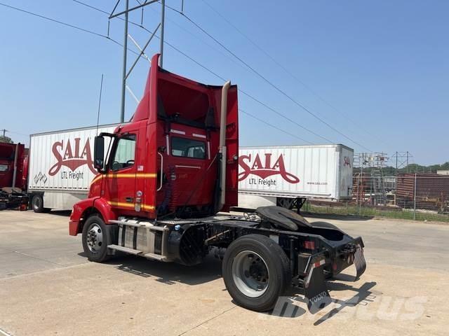 Volvo VNM Tractores (camiões)