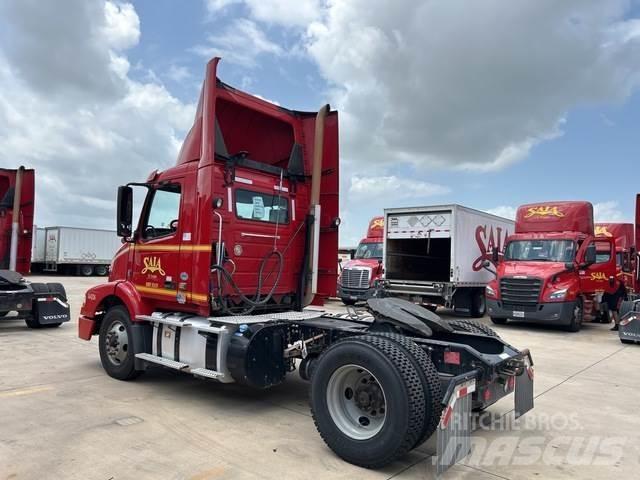 Volvo VNM Tractores (camiões)