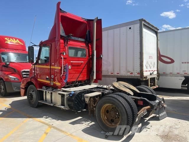 Volvo VNM Tractores (camiões)