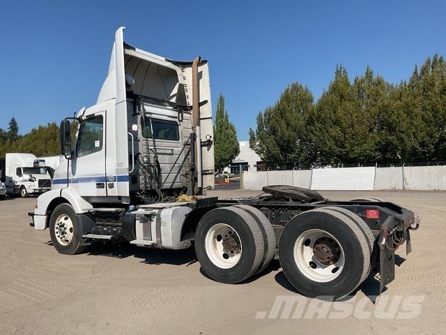Volvo VNM Tractores (camiões)
