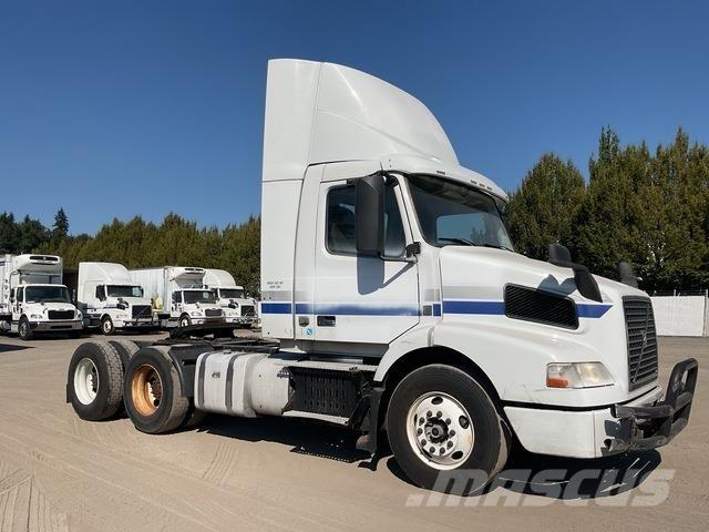 Volvo VNM Tractores (camiões)