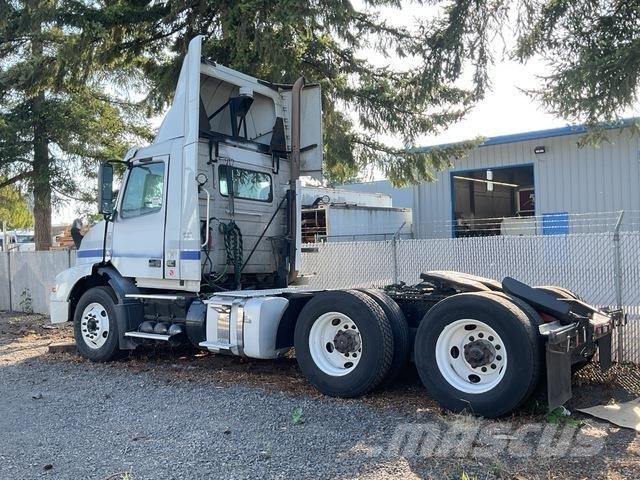 Volvo VNM Tractores (camiões)