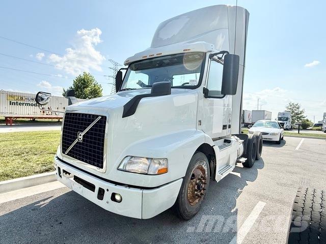 Volvo VNM Tractores (camiões)