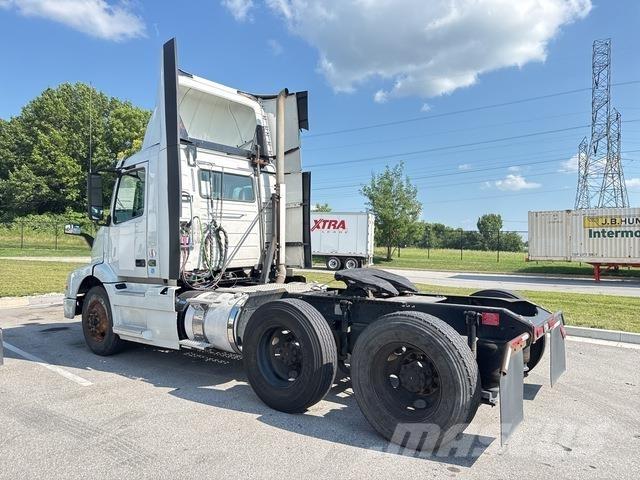Volvo VNM Tractores (camiões)