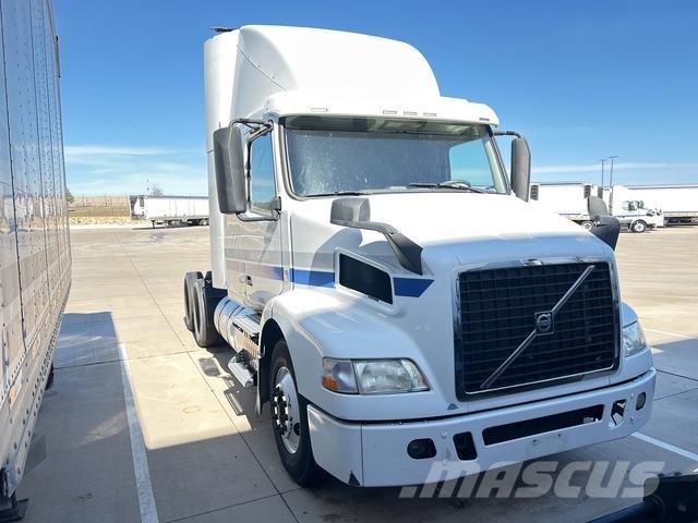 Volvo VNM Tractores (camiões)