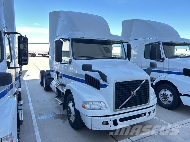 Volvo VNM Tractores (camiões)