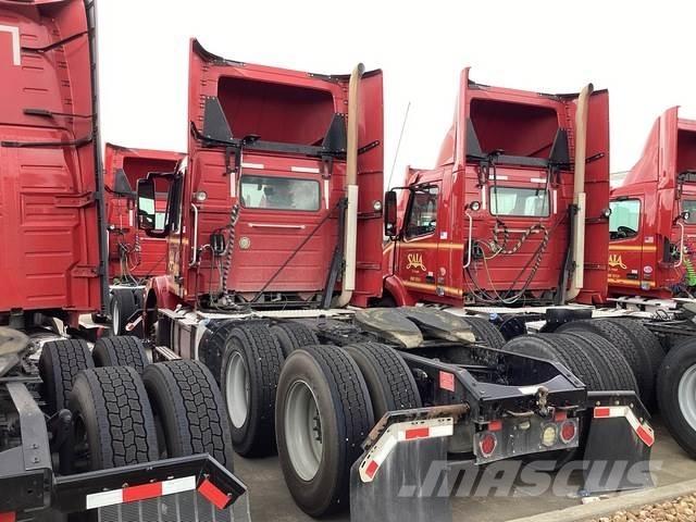 Volvo VNM64T Tractores (camiões)