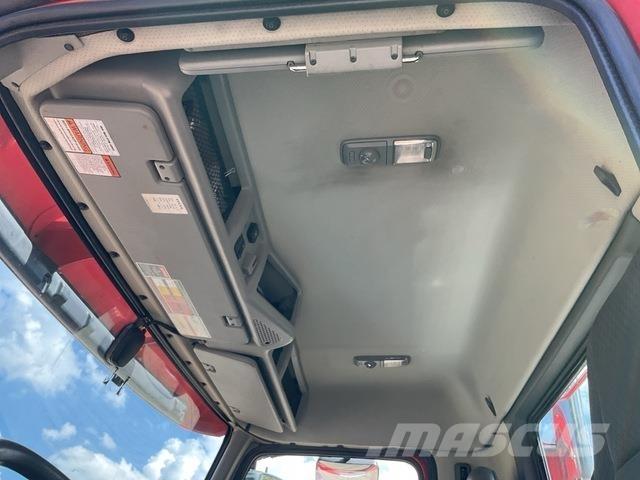 Volvo VNR300 Tractores (camiões)