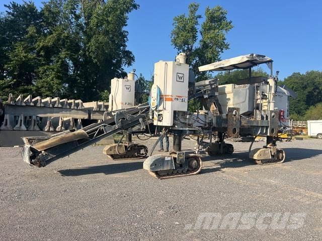 Wirtgen SP25i Pavimentadores de betão