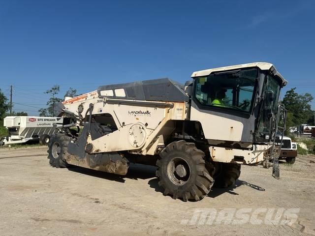 Wirtgen WR240i Compactadores para terra
