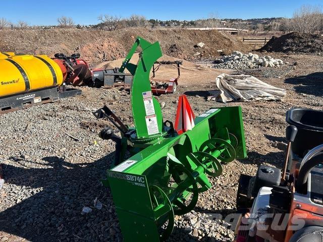 Woods SB74C Lançadores de neve