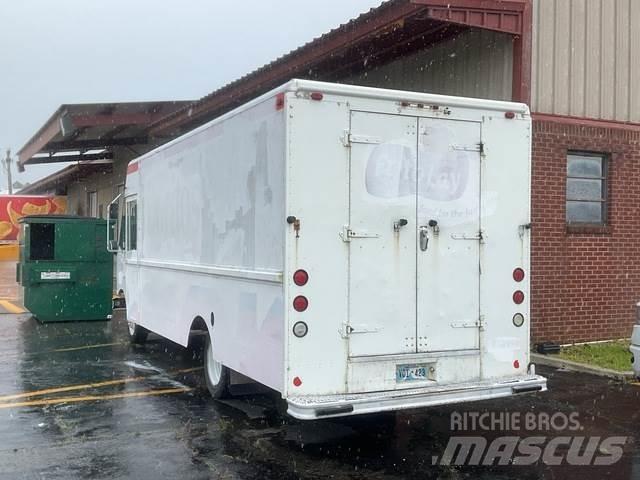 Workhorse P42 Carrinhas de caixa fechada