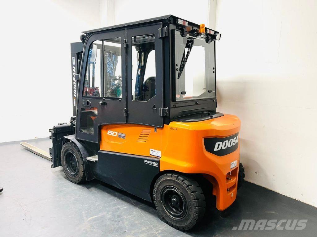 Doosan B50X-7 Empilhadores eléctricos