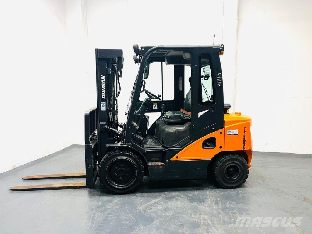Doosan D30S-7 Empilhadores Diesel
