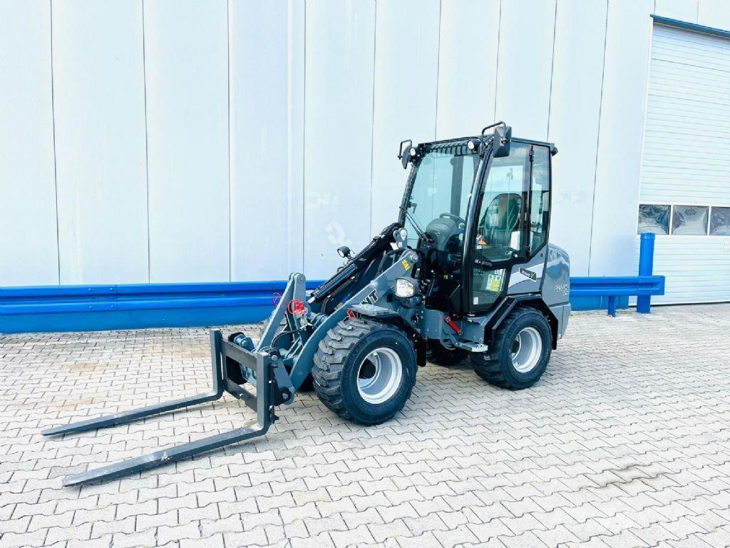 GiANT G2500 X-TRA HD Pás carregadoras de rodas