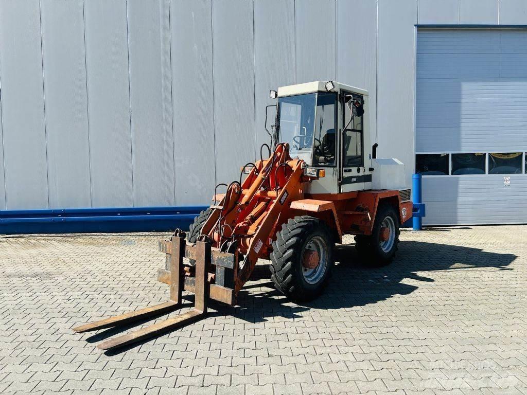 Schaeff KL835 Carregadoras de direcção deslizante
