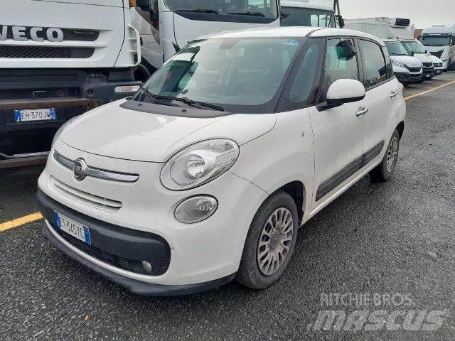 Fiat 500L Caixa fechada