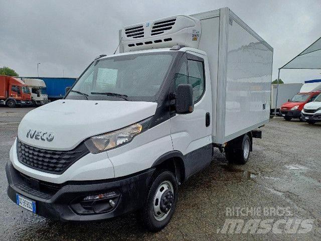Iveco 35C16 Camiões caixa temperatura controlada