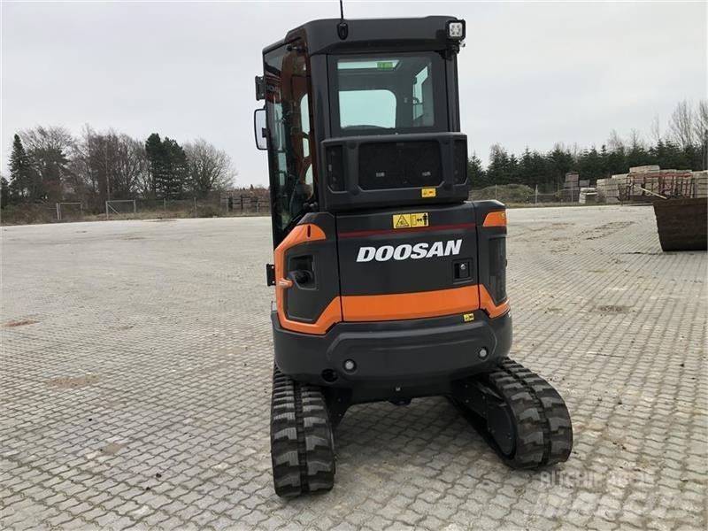 Doosan DX27Z-7 Mini Escavadoras <7t