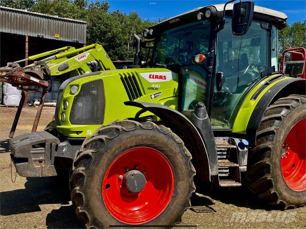 CLAAS ARION 430 Tratores Agrícolas usados