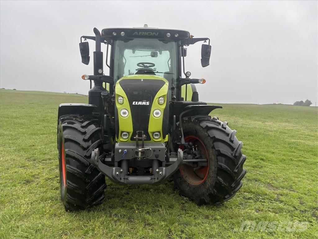 CLAAS ARION 610 Tratores Agrícolas usados