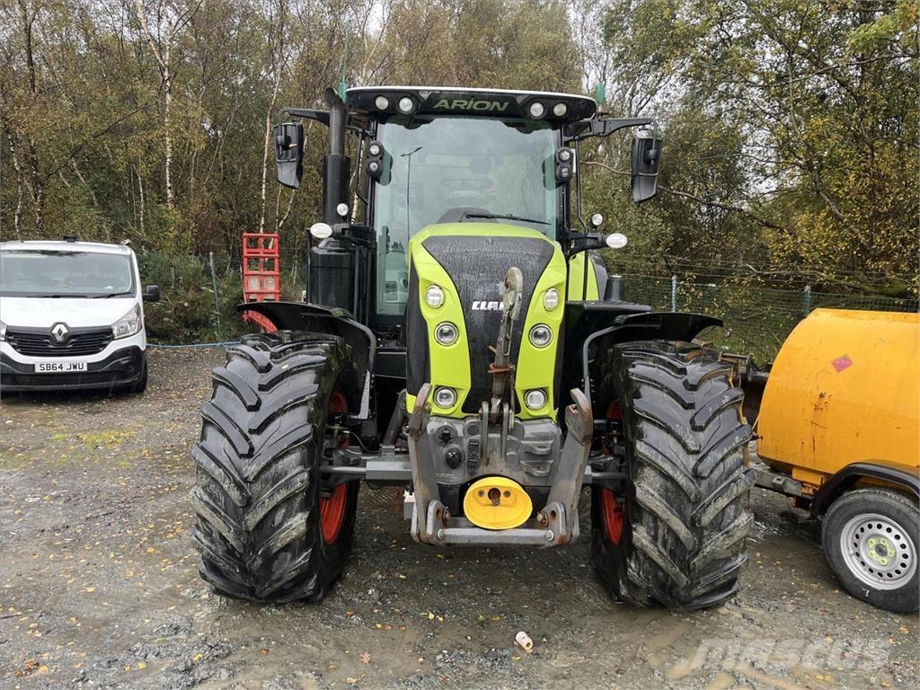 CLAAS ARION 650 Tratores Agrícolas usados