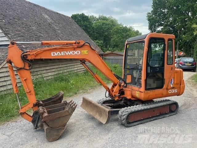 Daewoo SL35 Escavadoras Midi 7t - 12t