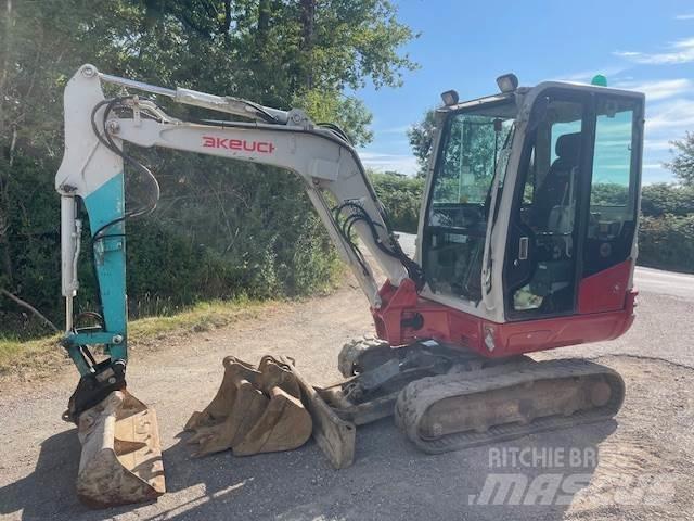 Takeuchi TB230 Escavadoras Midi 7t - 12t