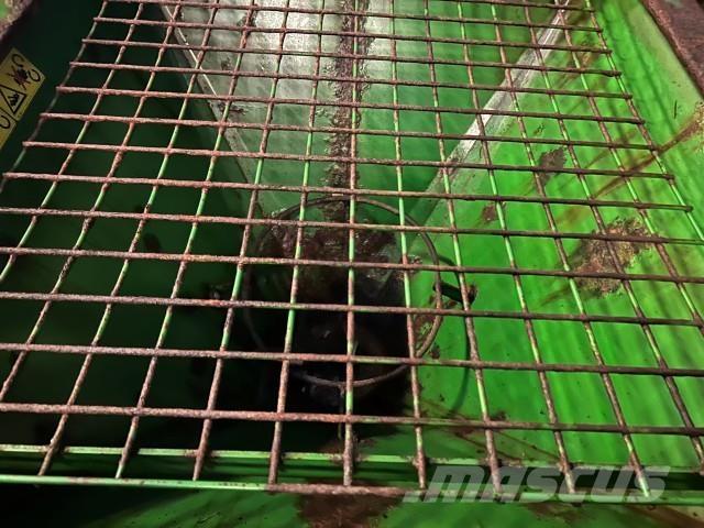 Amazone E+S 300 Espalhadores de areia e sal