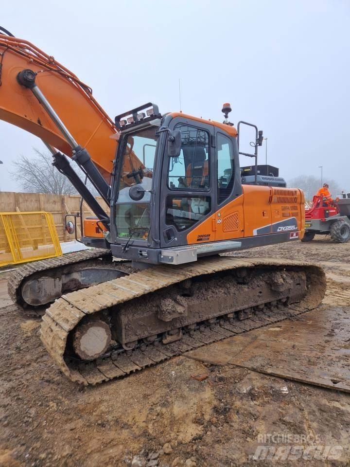 Doosan 255-5 Escavadoras de rastos