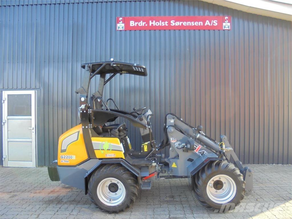GiANT G2200EX Mini carregadoras