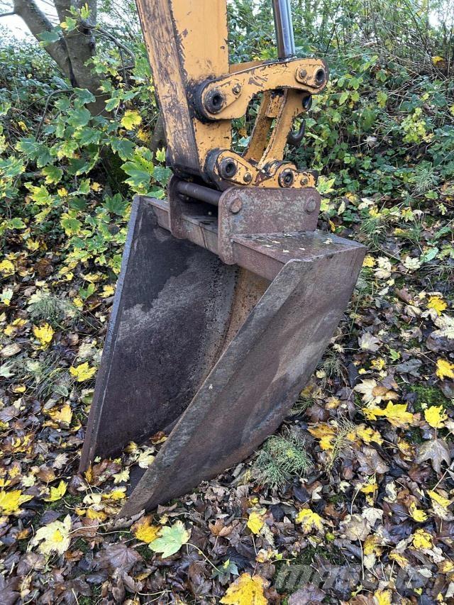 Hydrema 806 Retroescavadoras