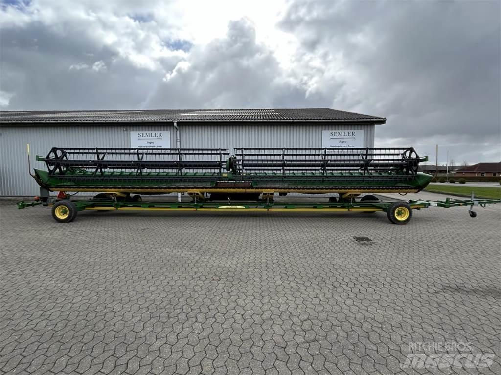 John Deere 640D Ceifeiras debulhadoras compactas