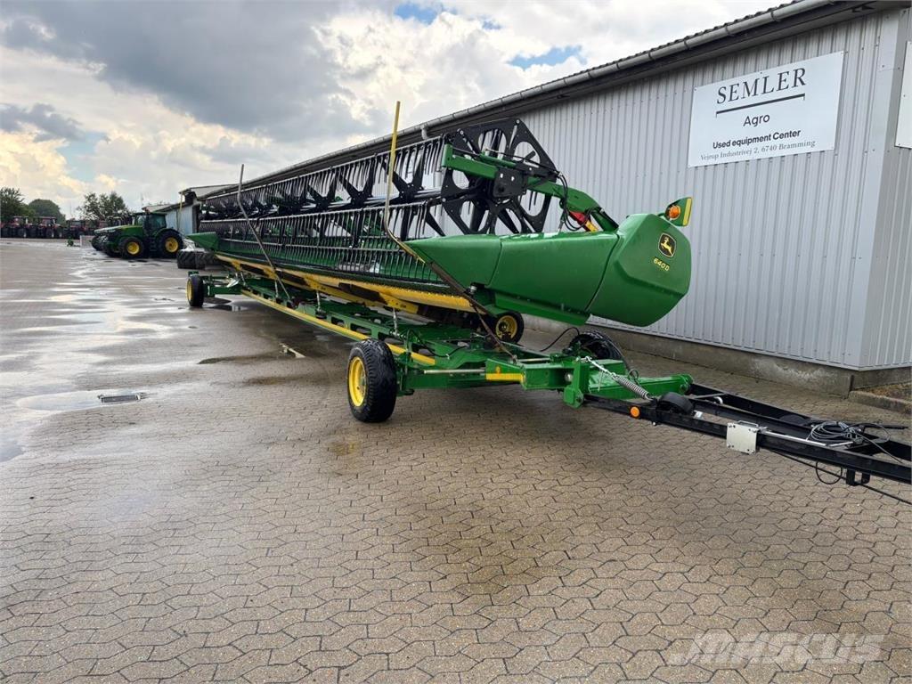 John Deere 640D Ceifeiras debulhadoras compactas