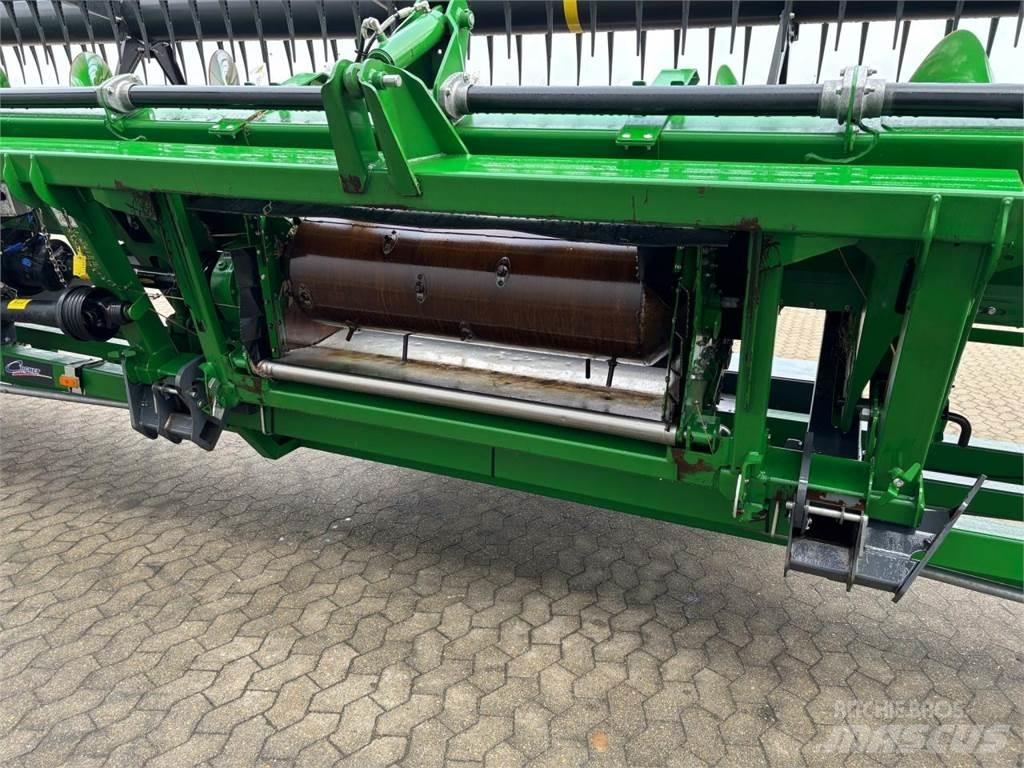 John Deere 735D Ceifeiras debulhadoras compactas