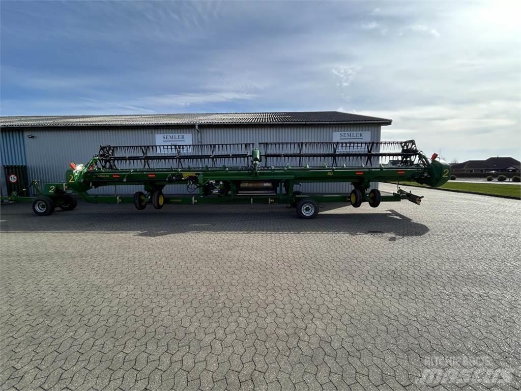 John Deere 740D Ceifeiras debulhadoras compactas